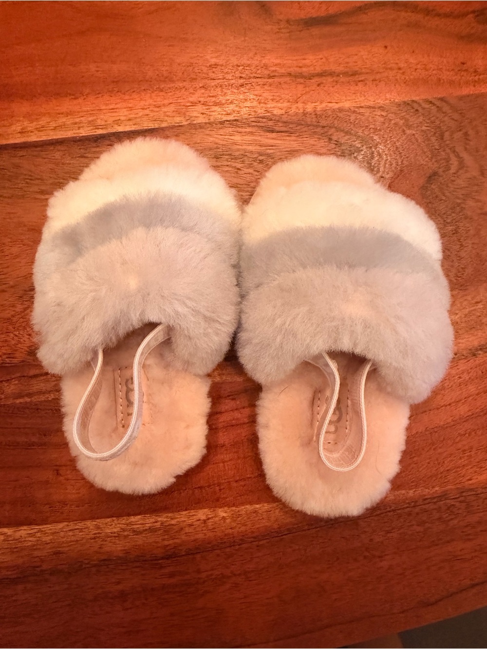 UGG Kids Fluff Slide Slippers - Cream and Light Gray